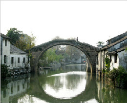 【漫步江南】杭州G20、西湖、苏州赏枫叶、上海影视城+乌镇双飞六天舒适之旅