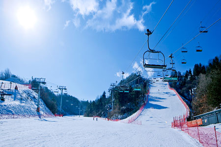 伊利希安江村度假村滑雪场