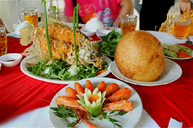 湄公河象鱼餐